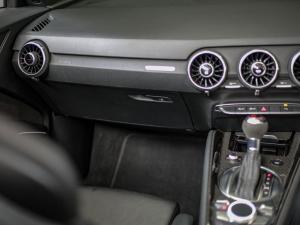 Audi TT TT RS roadster quattro - Image 23