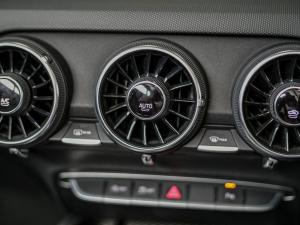 Audi TT TT RS roadster quattro - Image 27