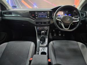 Volkswagen Polo hatch 1.0TSI Life manual - Image 9