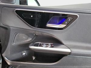 Mercedes-Benz C-Class C220d AMG Line - Image 17