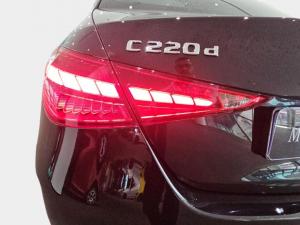 Mercedes-Benz C-Class C220d AMG Line - Image 19