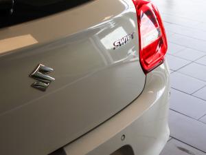 Suzuki Swift 1.2 GL auto - Image 10