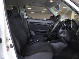 Suzuki Swift 1.2 GL auto - Image 11