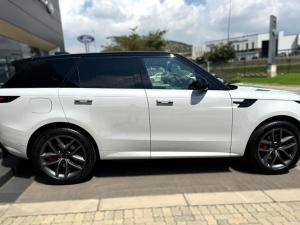 Land Rover Range Rover Sport D350 Dynamic HSE - Image 13