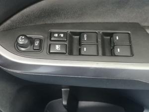 Suzuki Vitara 1.4T GLX auto - Image 26