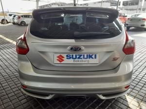 Ford Focus ST 3 - Image 6