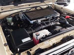 Toyota Land Cruiser 79 4.5D-4D V8 double cab LX - Image 8
