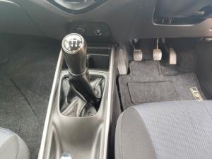 Toyota Starlet 1.4 Xi - Image 12