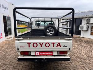 Toyota Land Cruiser 79 4.2D single cab - Image 5
