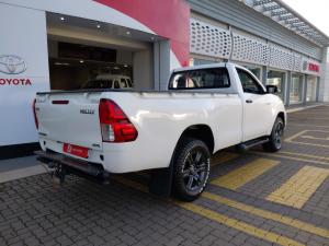 Toyota Hilux 2.4GD-6 single cab 4x4 Raider manual - Image 2