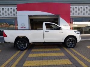 Toyota Hilux 2.4GD-6 single cab 4x4 Raider manual - Image 3