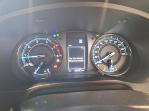 Toyota Hilux 2.8GD-6 double cab 4x4 Legend auto - Image 11