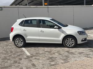 Volkswagen Polo Vivo hatch 1.6 Comfortline auto - Image 3