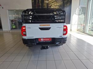 Toyota Hilux 2.8GD-6 double cab Raider auto - Image 5