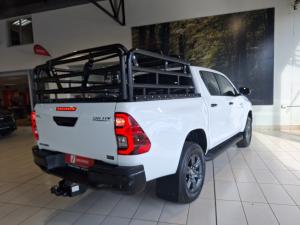 Toyota Hilux 2.8GD-6 double cab Raider auto - Image 2