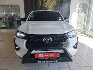 Toyota Hilux 2.8GD-6 double cab Raider auto - Image 4