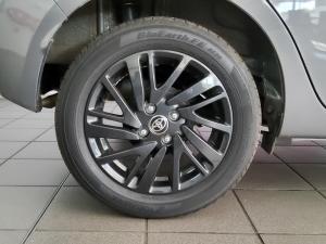Toyota Vitz 1.0 XR auto - Image 9