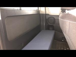 Toyota Hilux 2.8GD-6 Xtra cab 4x4 Raider auto - Image 12