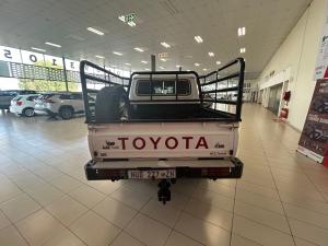 Toyota Land Cruiser 79 4.5D-4D V8 double cab LX - Image 5
