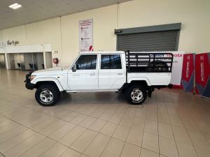 Toyota Land Cruiser 79 4.5D-4D V8 double cab LX - Image 16