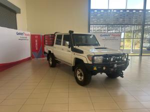 Toyota Land Cruiser 79 4.5D-4D V8 double cab LX - Image 1