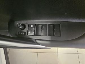 Toyota Corolla Cross 1.8 XS - Image 25
