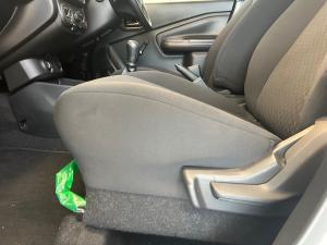 Toyota Vitz 1.0 - Image 13