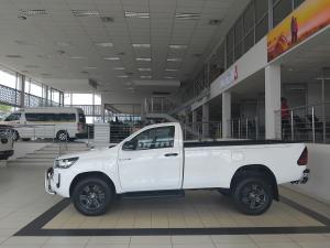 Toyota Hilux 2.4GD-6 single cab Raider manual - Image 11
