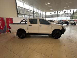 Toyota Hilux 2.4GD-6 double cab 4x4 SR - Image 3