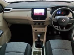 Renault Triber 1.0 Evolution - Image 6