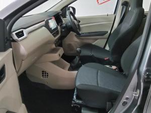 Renault Triber 1.0 Evolution - Image 7