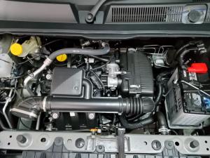 Renault Triber 1.0 Evolution - Image 10