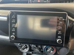 Toyota Hilux 2.4GD-6 single cab Raider manual - Image 11