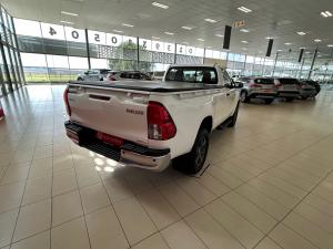 Toyota Hilux 2.4GD-6 single cab Raider manual - Image 2