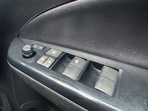 Toyota Yaris 1.5 Xs auto - Image 22