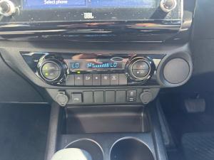 Toyota Hilux 2.8GD-6 double cab Legend auto - Image 14