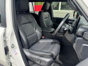 Toyota Land Cruiser Prado 2.8GD VX-R - Image 15