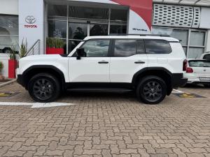 Toyota Land Cruiser Prado 2.8GD VX-R - Image 23