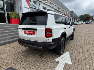 Toyota Land Cruiser Prado 2.8GD VX-R - Image 2