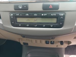 Toyota Fortuner 3.0D-4D Raised Body automatic - Image 13