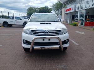 Toyota Fortuner 3.0D-4D Raised Body automatic - Image 4