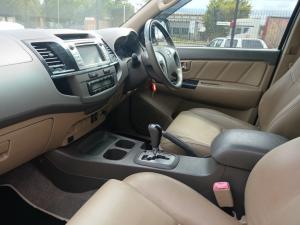 Toyota Fortuner 3.0D-4D Raised Body automatic - Image 7