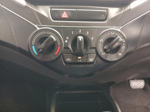 Toyota Starlet 1.4 Xs automatic - Image 13