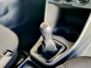 Volkswagen Polo Vivo 1.4 Trendline - Image 10