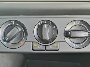 Volkswagen Polo Vivo 1.4 Trendline - Image 8