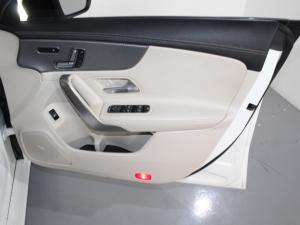 Mercedes-Benz CLA220d automatic - Image 15