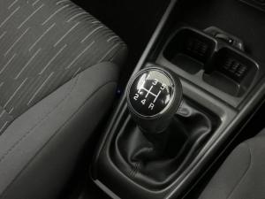 Suzuki Ertiga 1.5 GL - Image 13