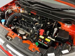 Suzuki Vitara Brezza 1.5 GL automatic - Image 13