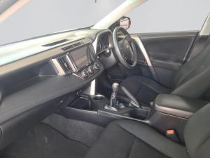 Toyota RAV4 2.0 GX - Image 3