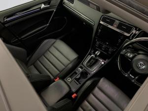 Volkswagen Golf VII 2.0 TSI R DSG - Image 11